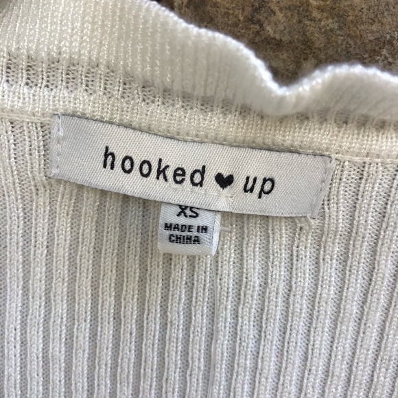 Hooked Up by IOT Ruffled V-Neck Ribbed Sweater - Picture 3 of 8